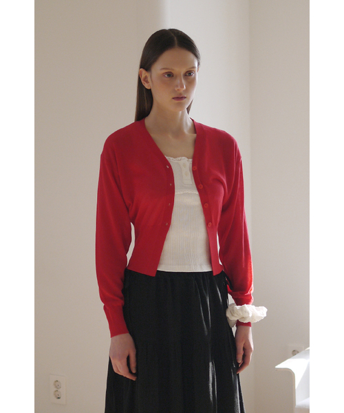 AFTERHOURS(アフターアワーズ)の「ECOVERO V-NECK FITTED CARDIGAN (RED)(カーディガン/ボレロ・レディース・その他・FREE)」の1枚目の写真