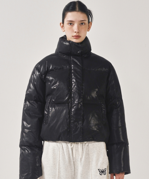 NICK&NICOLE(ニックアンドニコール)の「NICOLE GLOSSY SHORT PUFFER PADDING_BLACK(ダウンジャケット/コート・レディース・その他・FREE)」の1枚目の写真