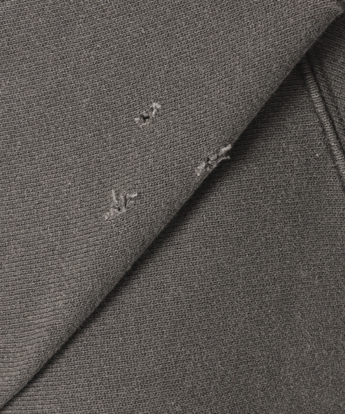 Collegiate Pacific（カレッジエイトパシフィック）の「《追加》Collegiate Pacific SLOBE別注 ダメージスウェット（スウェット・レディース・ブラウン/チャコールグレー・FREE）」の10枚目の写真