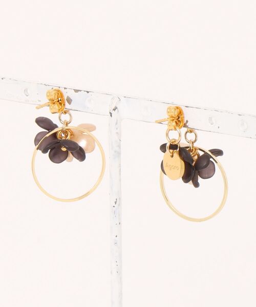 tone(トーン)の「【Agaro】No.502 小さなお花のフープピアス サージカルステンレス(MA)(ピアス(両耳用)・レディース・ブラック・FREE)」の5枚目の写真