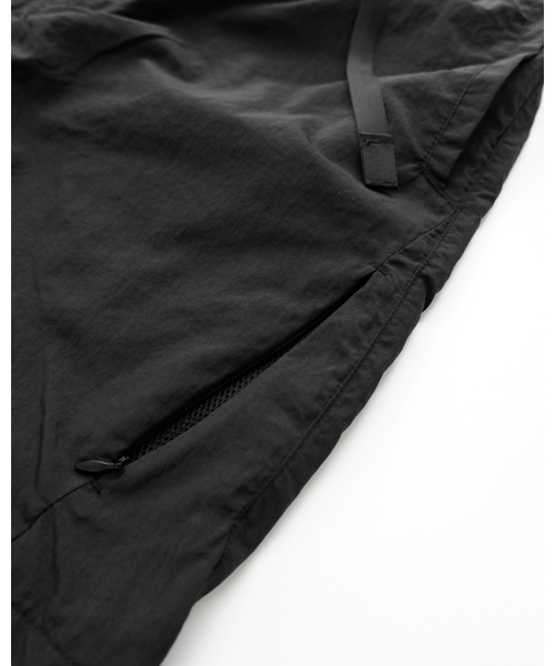 WORTHWHILE MOVEMENT(ワースワイルムーブメント)の「ユーティリティショーツ(ブラック)(その他パンツ・レディース・その他・LARGE/X-LARGE)」の8枚目の写真