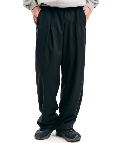 THAT'S IT(ザッツイット)の「ワンタックワイドフィットスラックス_ブラック(スラックス・レディース・ブラック・MEDIUM/LARGE/X-LARGE)」の2枚目の写真