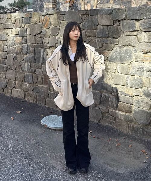 GALEX(ギャレックス)の「レトロパイピングライトフリースジャケットアイボリーGA5832IV(ジャージ・レディース・その他・SMALL/MEDIUM/LARGE)」の9枚目の写真
