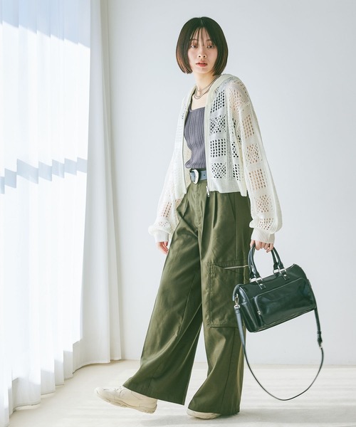 PAGEBOY（ページボーイ）の「＜自宅で洗える！イージーケア＞ スクエアネックリブタンク（タンクトップ・レディース・ピンク/チャコールグレー/オフホワイト/ブルー/ブラック・FREE）」の13枚目の写真