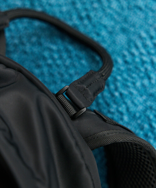 FREAK'S STORE（フリークスストア）の「YOSEMITE STRAP/ヨセミテストラップ EXPANDER BACK PACK ユーティリティ バックパック 撥水（バックパック/リュック・メンズ・ブラック・ONE SIZE）」の9枚目の写真