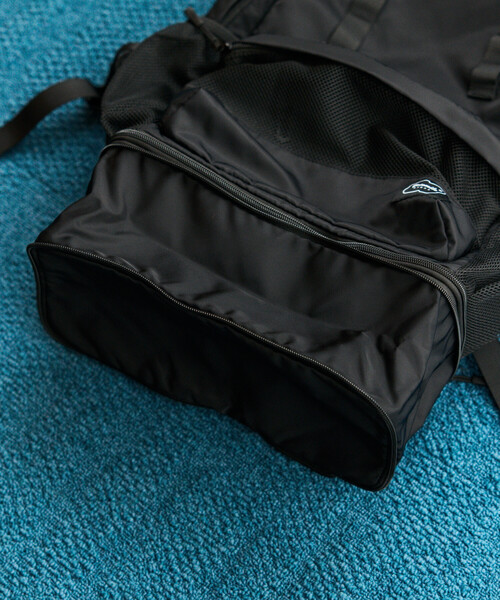 FREAK'S STORE（フリークスストア）の「YOSEMITE STRAP/ヨセミテストラップ EXPANDER BACK PACK ユーティリティ バックパック 撥水（バックパック/リュック・メンズ・ブラック・ONE SIZE）」の13枚目の写真