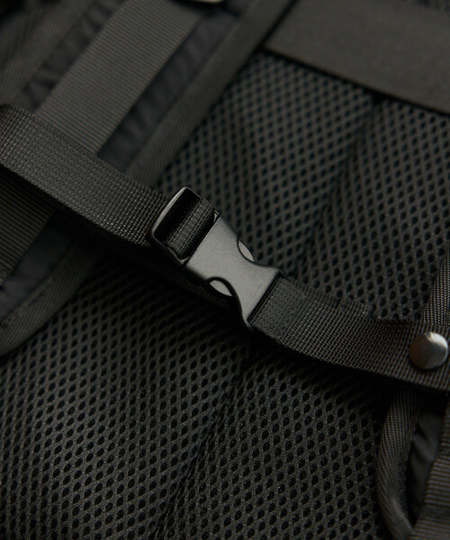 FREAK'S STORE（フリークスストア）の「YOSEMITE STRAP/ヨセミテストラップ EXPANDER BACK PACK ユーティリティ バックパック 撥水（バックパック/リュック・メンズ・ブラック・ONE SIZE）」の21枚目の写真