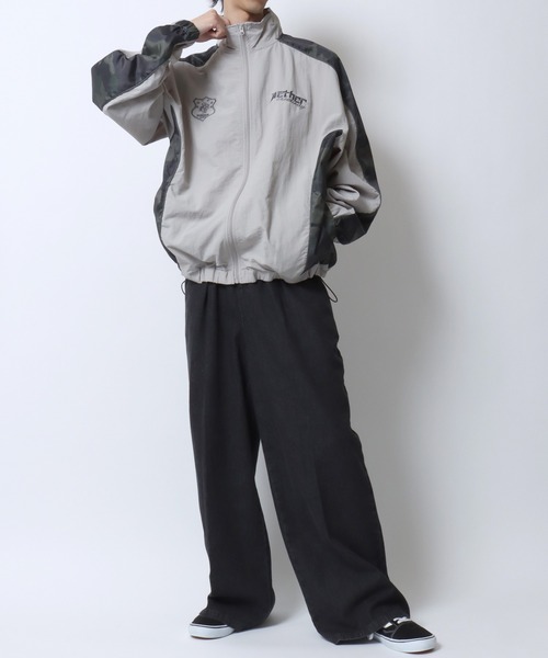 SITRY(シトリー)の「All-over Pattern Switching Nylon Track Jacket/オーバーサイズ 総柄切り替え ナイロン トラックジャケット ブルゾン(ナイロンジャケット・メンズ・ブラック/ライトグレー/ネイビー・S/M/L)」の13枚目の写真