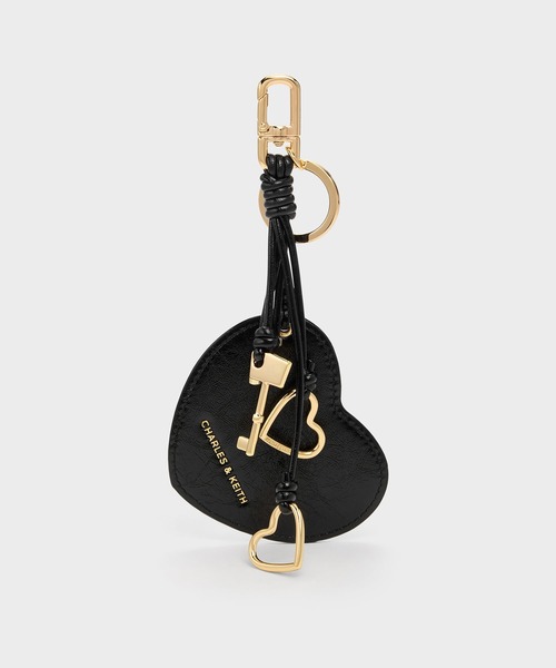 CHARLES & KEITH(チャールズ & キース)の「Ciara シアラ ハートアンドキーチャーム(キーケース/キーアクセサリー・レディース・バーガンディー/ブラック・FREE)」の1枚目の写真