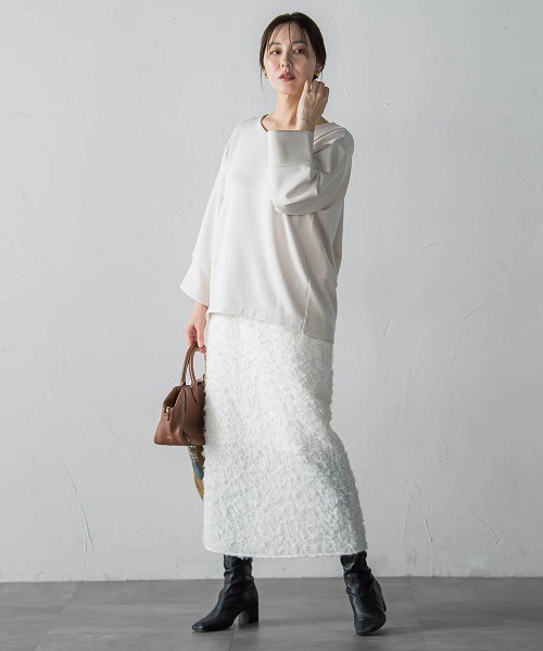 LAUTREAMONT(ロートレアモン)の「【WEB限定】《暖色美》裏起毛Vネックトップス≪手洗い≫(Tシャツ/カットソー・レディース・オレンジ/ネイビー/ベージュ/パープル/グリーン/キャメル・9号)」の7枚目の写真