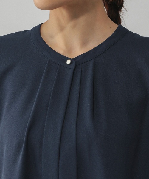 GLOBAL WORK(グローバルワーク)の「キレイつづく2WAYタック長袖/601017(Tシャツ/カットソー・レディース・ネイビー/オフホワイト/サックスブルー系/ホワイト系その他/サックスブルー・LARGE/MEDIUM/SMALL)」の15枚目の写真