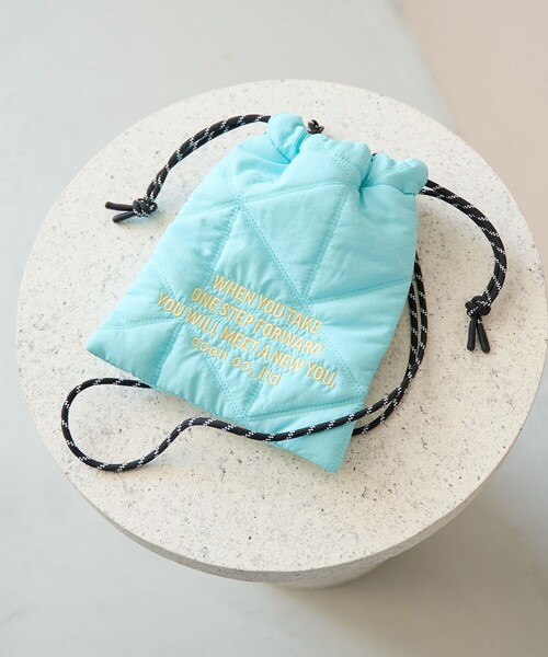 coen（コーエン）の「ロゴ刺繍 幾何柄 キルト巾着ショルダーバッグ（Sサイズ）（ショルダーバッグ・レディース・ライトブルー/ブラック/シルバー/ライム/ピンク/ホワイト/その他6・FREE）」の3枚目の写真