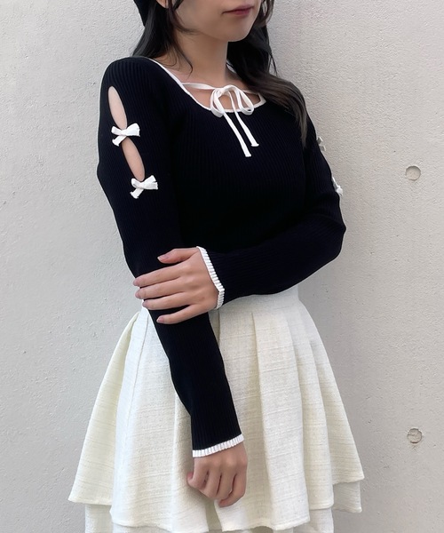 abc une face（アーベーセーアンフェイス）の「スリットリボンスリーブトップス（ニット/セーター・レディース・ホワイト系その他/ホワイト/ブラック/ブルー系その他・FREE）」の18枚目の写真