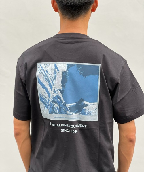 THE NORTH FACE(ザノースフェイス)の「【THE NORTH FACE】S/S Rock Wall Graphic Tee(Tシャツ/カットソー・メンズ・ブラック/ホワイト/ブルー・MEDIUM/LARGE/X-LARGE)」の19枚目の写真