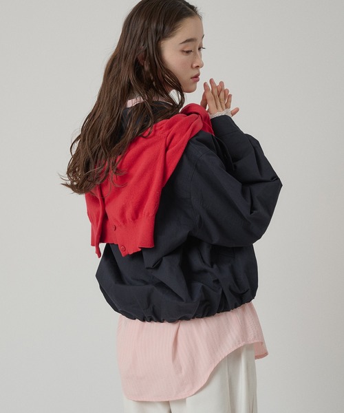 MUHET（ミュエータ）の「stand collar double breasted short coat / スタンドカラーダブルブレストショートブルゾン（ブルゾン・レディース・ベージュ/ネイビー・FREE）」の17枚目の写真