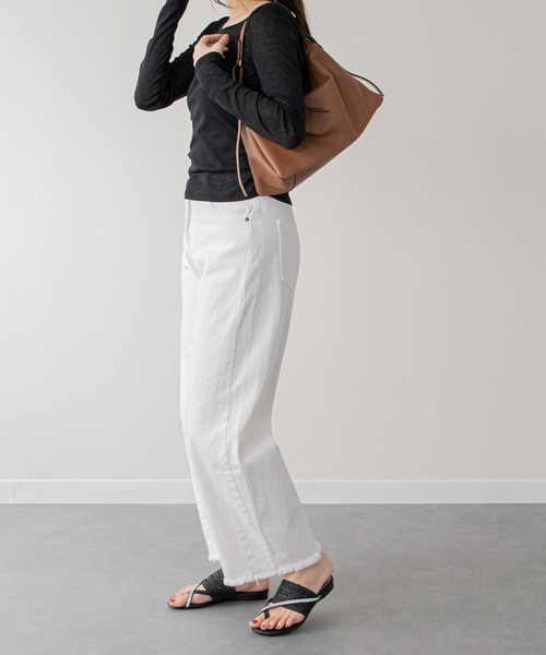 LORISTELLA(ロリステッラ)の「【LORISTELLA】トライアングルショルダートート(Q66322)(トートバッグ・レディース・ブラック/ブラウン・ALL)」の9枚目の写真