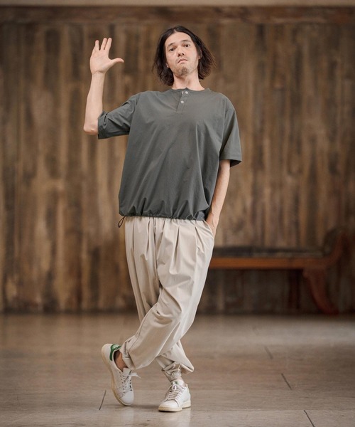 CAMBIO（カンビオ）の「mt10274- 裾ドローコードヘンリーTシャツ(CA02-63216)（Tシャツ/カットソー・メンズ・ブラック/グレー/アイボリー・XL/L/M）」の22枚目の写真