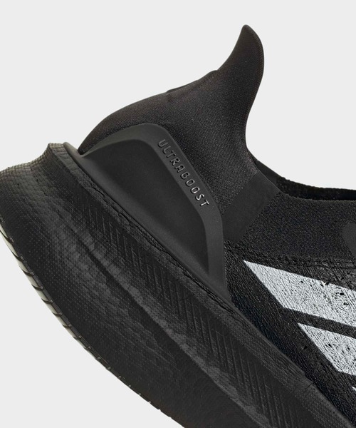 adidas(アディダス)の「ウルトラブースト 5 STRUNGシューズ / ランニングシューズ / アディダス adidas(スニーカー・メンズ・ブラック・23.0cm/24.0cm/24.5cm/25.0cm/25.5cm/26.0cm/26.5cm/27.0cm/27.5cm/28.0cm/28.5cm/22.0cm)」の8枚目の写真