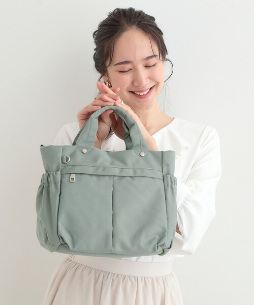 SHOO・LA・RUE(シューラルー)の「【撥水】9ポケットトート(トートバッグ・レディース・ブラック/グリーン/ダークグレー・00)」の3枚目の写真