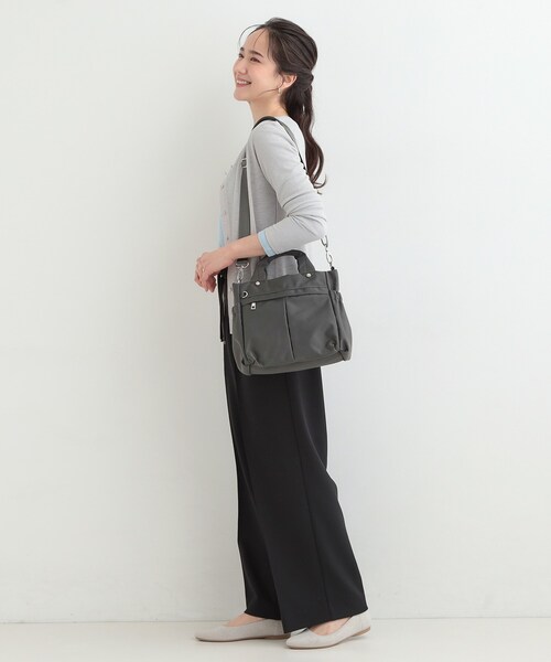 SHOO・LA・RUE(シューラルー)の「【撥水】9ポケットトート(トートバッグ・レディース・ブラック/グリーン/ダークグレー・00)」の9枚目の写真