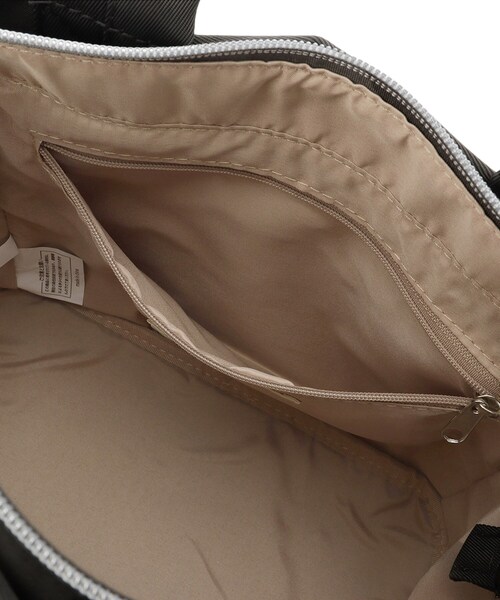 SHOO・LA・RUE(シューラルー)の「【撥水】9ポケットトート(トートバッグ・レディース・ブラック/グリーン/ダークグレー・00)」の22枚目の写真