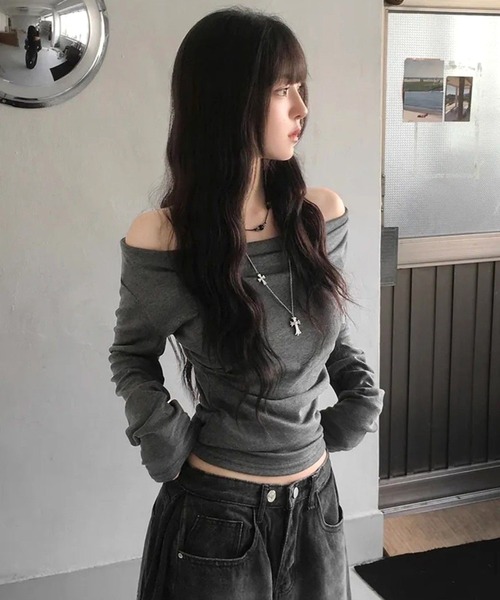 CANVAS+(キャンバスプラス)の「【CANVAS+】クロップド丈オフショルトップス(Tシャツ/カットソー・レディース・グレー・M)」の9枚目の写真