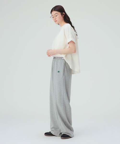 BEAMS HEART(ビームスハート)の「【360度どこから見てもお洒落】後釦 異素材 プルオーバー(Tシャツ/カットソー・レディース・ブラック/ネイビー/オフホワイト/グリーン・FREE)」の6枚目の写真