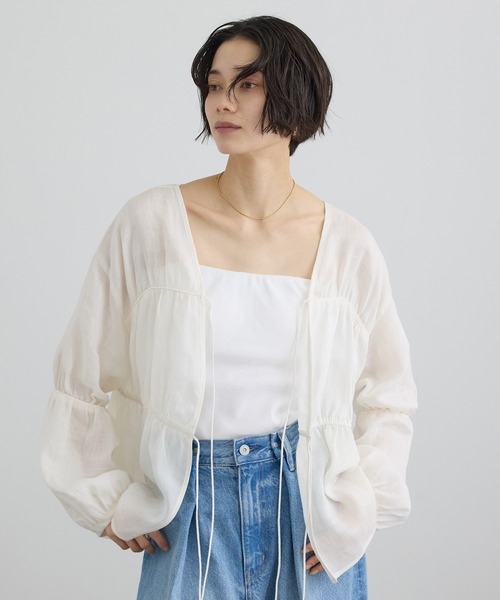 SALON adam et rope'(サロン アダム エ ロペ)の「【WEB限定】シアーラミーカルゼギャザーブラウス(シャツ/ブラウス・レディース・サックスブルー/ブラウン/オフホワイト・FREE)」の12枚目の写真