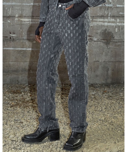 JOHN LAWRENCE SULLIVAN(ジョンローレンスサリバン)の「SLASHED DENIM PANTS(デニムパンツ・メンズ・ブラック/インディゴブルー・44/46/48)」の5枚目の写真