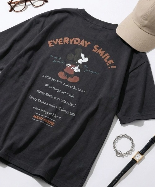 Disney(ディズニー)の「2026SS Disney/ディズニー ビンテージライクプリント フロント/バック/ラグラン 半袖Tシャツ レディース メンズ(Tシャツ/カットソー・レディース・ブルーグレー/ブラック系その他2/イエロー/スミクロ/アイボリー/ホワイト系その他/ブラック系その他/ホワイト系その他2・M/LL/L)」の6枚目の写真