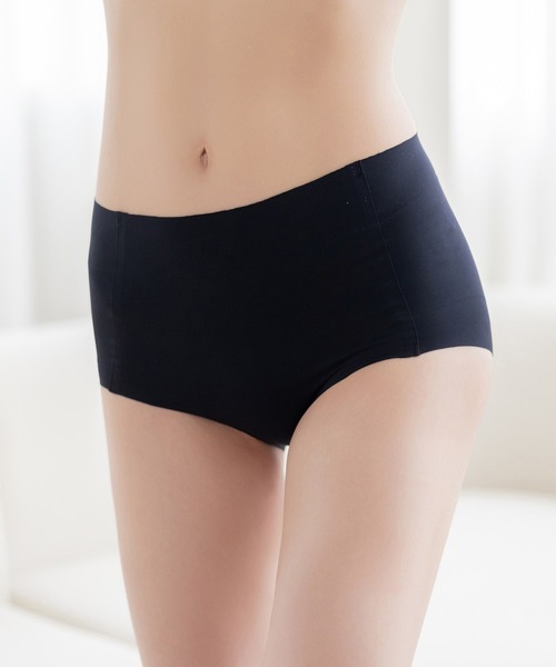 tu-hacci(ツーハッチ)の「シームレスショーツ(ショーツ・レディース・ブラック/ライトブルー/ライトベージュ/キナリ/ベージュ/ネイビー・MEDIUM/LARGE/X-LARGE)」の1枚目の写真
