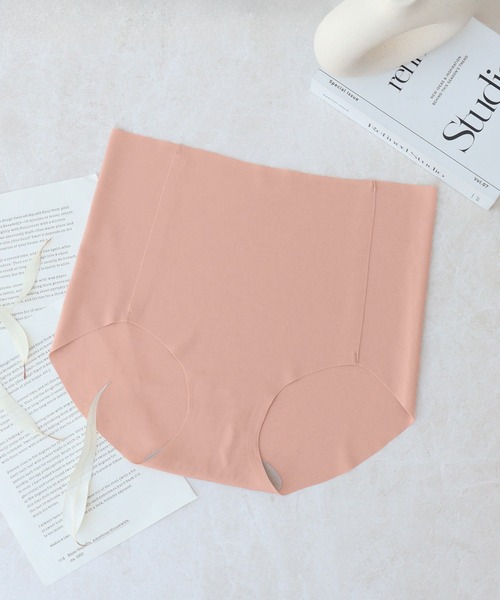 tu-hacci(ツーハッチ)の「シームレスショーツ(ショーツ・レディース・ブラック/ライトブルー/ライトベージュ/キナリ/ベージュ/ネイビー・MEDIUM/LARGE/X-LARGE)」の16枚目の写真