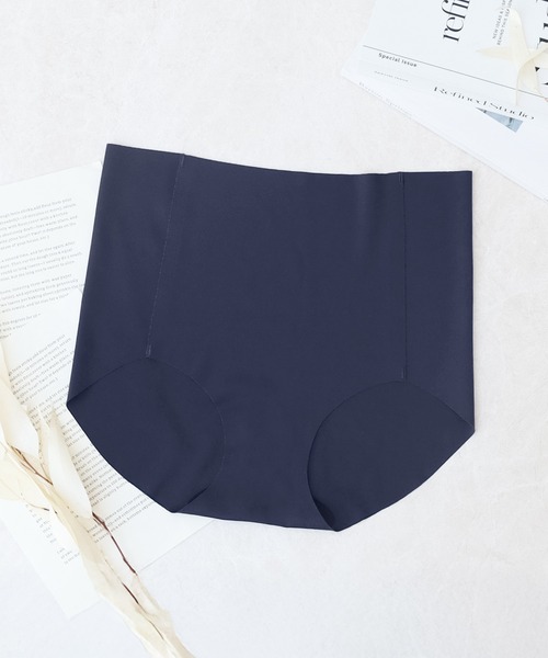 tu-hacci(ツーハッチ)の「シームレスショーツ(ショーツ・レディース・ブラック/ライトブルー/ライトベージュ/キナリ/ベージュ/ネイビー・MEDIUM/LARGE/X-LARGE)」の17枚目の写真