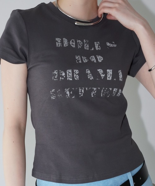 chuclla(チュクラ)の「ロゴプリントクロップドTシャツ chw26s153(Tシャツ/カットソー・レディース・チャコールグレー/ライトブルー/ホワイト・FREE)」の6枚目の写真