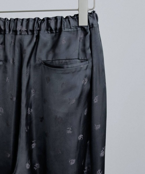anuke(アンヌーク)の「anuke Flower Jacquard Roughpants フラワージャガードラフパンツ/62620717(その他パンツ・レディース・チャコールグレー・36)」の8枚目の写真
