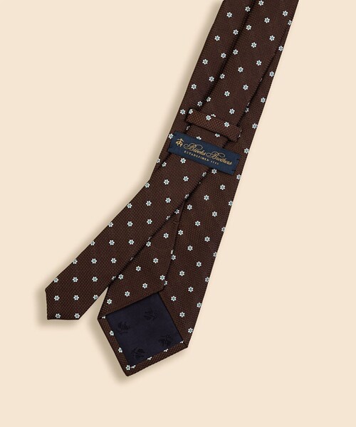 BROOKS BROTHERS（ブルックスブラザーズ）の「シルク　バスケットウィーブ　フラワーモチーフタイ（ネクタイ・メンズ・ブラウン/ネイビー・ONE SIZE）」の3枚目の写真