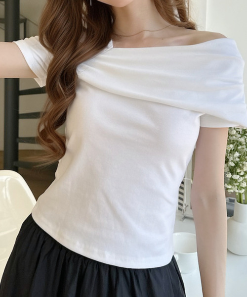 Ada.（エイダ）の「ドレープデザイン ワンショルダー 半袖カットソー（Tシャツ/カットソー・レディース・ホワイト/チャコール/ブラック・FREE）」の8枚目の写真