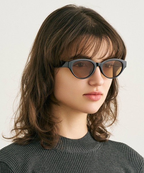 NUEF （ヌエフ）の「ホックスタイルサングラス｜カラーレンズ｜トレンド｜紫外線対策｜UVカット｜サングラス｜NUEF｜COLOR SUNGLASSES（サングラス・レディース・ブラウン/ブラック/ブラック系その他・FREE）」の8枚目の写真