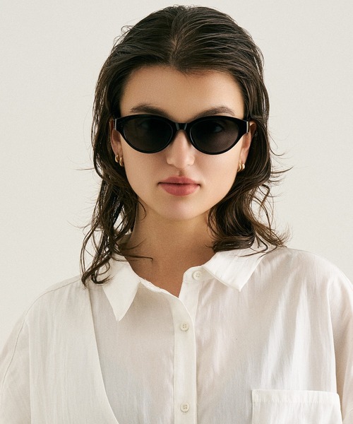NUEF （ヌエフ）の「ホックスタイルサングラス｜カラーレンズ｜トレンド｜紫外線対策｜UVカット｜サングラス｜NUEF｜COLOR SUNGLASSES（サングラス・レディース・ブラウン/ブラック/ブラック系その他・FREE）」の15枚目の写真