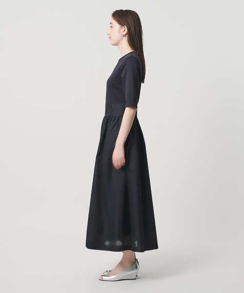 UNITED ARROWS(ユナイテッドアローズ)の「フィット&フレア シアー ドット ワンピース ‐ウォッシャブル‐(ワンピース・レディース・ネイビー/ブラック・38/36)」の17枚目の写真