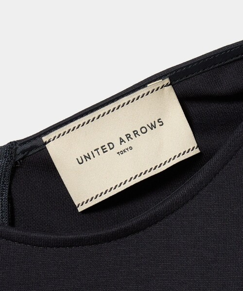 UNITED ARROWS(ユナイテッドアローズ)の「フィット&フレア シアー ドット ワンピース ‐ウォッシャブル‐(ワンピース・レディース・ネイビー/ブラック・38/36)」の4枚目の写真