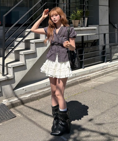 RAY CASSIN（レイカズン）の「【5色展開  無地 / ドット / チェック】スキッパーフリルシャツ（シャツ/ブラウス・レディース・ホワイト/ブルー系その他2/ホワイト系その他2/ベージュ系その他2/ブルー系その他3・FREE）」の21枚目の写真