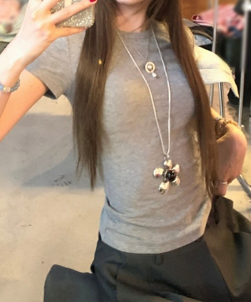 GLAMOROUS JANE(グラマラスジェーン)の「バックカットアウトデザイン半袖Tシャツ(Tシャツ/カットソー・レディース・グレー/ホワイト/ブラック・FREE)」の15枚目の写真