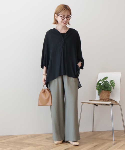 AMERICAN HOLIC（アメリカンホリック）の「【接触冷感】Vネックポンチョシャツ（シャツ/ブラウス・レディース・オフホワイト/グレイッシュベージュ/ミント/ダークネイビー・M/L）」の13枚目の写真