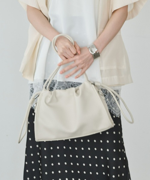 Anclear oui(アンクリアウィ)の「2WAYギャザーバッグ(ショルダーバッグ・レディース・Black/Beige/LT.Gray/White・F)」の3枚目の写真