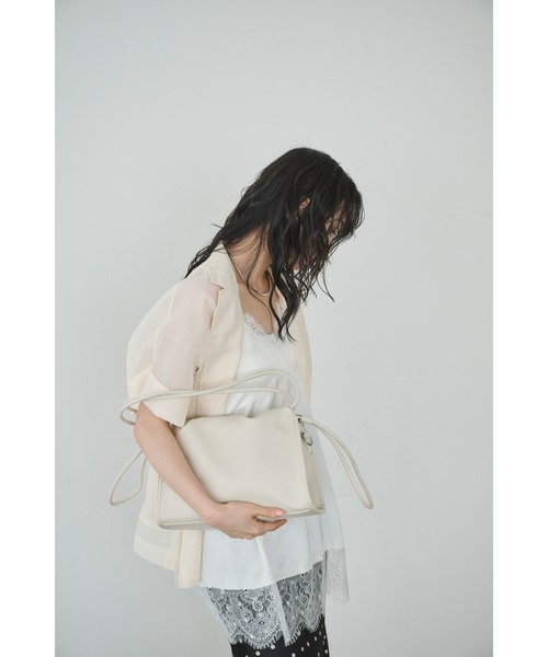 Anclear oui(アンクリアウィ)の「2WAYギャザーバッグ(ショルダーバッグ・レディース・Black/Beige/LT.Gray/White・F)」の6枚目の写真