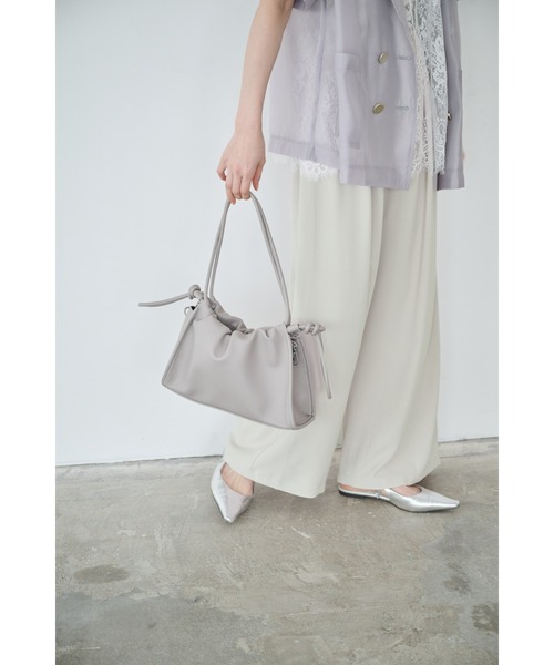 Anclear oui(アンクリアウィ)の「2WAYギャザーバッグ(ショルダーバッグ・レディース・Black/Beige/LT.Gray/White・F)」の14枚目の写真
