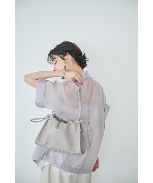 Anclear oui(アンクリアウィ)の「2WAYギャザーバッグ(ショルダーバッグ・レディース・Black/Beige/LT.Gray/White・F)」の13枚目の写真