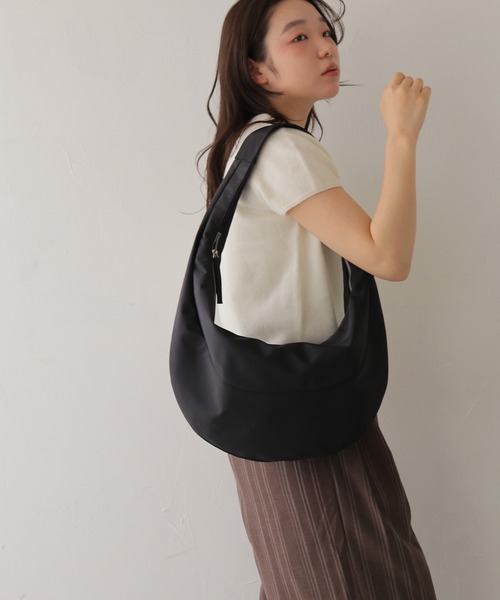 cheriella(シェリエラ)の「【cheriella】ワンショルダーホーボーバッグ ONE-SHOULDER HOBO BAG(ショルダーバッグ・レディース・ブラック/アイボリー/ブラウン・FREE)」の10枚目の写真