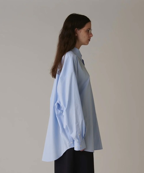 INSCRIRE（アンスクリア）の「【INSCRIRE/アンスクリア】Coton Cape Shirt/コットンケープシャツ（シャツ/ブラウス・レディース・ブルー・1）」の2枚目の写真